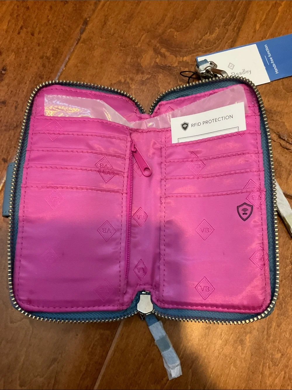 Vera Bradley Blue Geometric RFID Smartphone Wristlet NWT